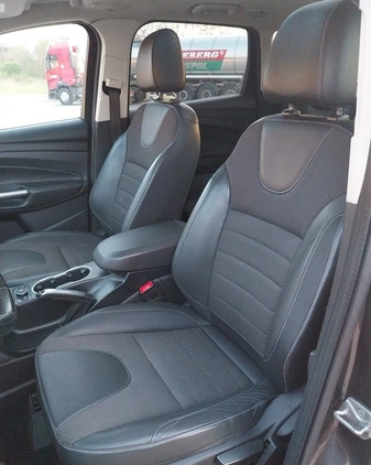 Ford Kuga cena 58900 przebieg: 198000, rok produkcji 2015 z Gryfino małe 379